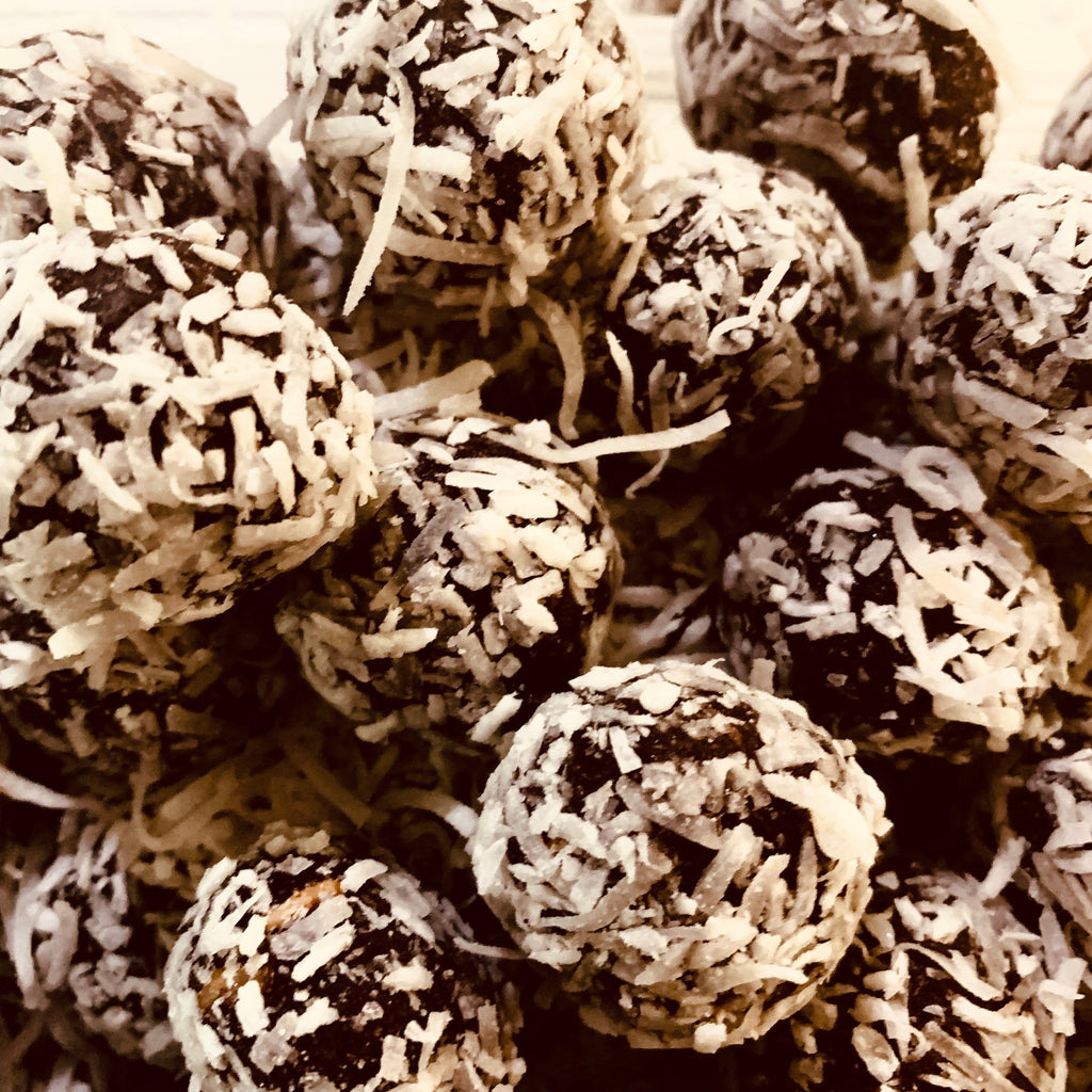 Coconut rum ball (9 pcs)
