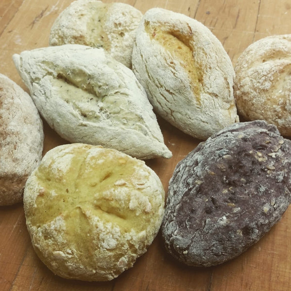 Artisan Dinner Rolls (bag of 6) 450g